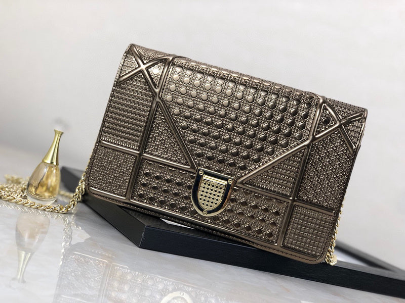 MC-Christian Dior-3383
