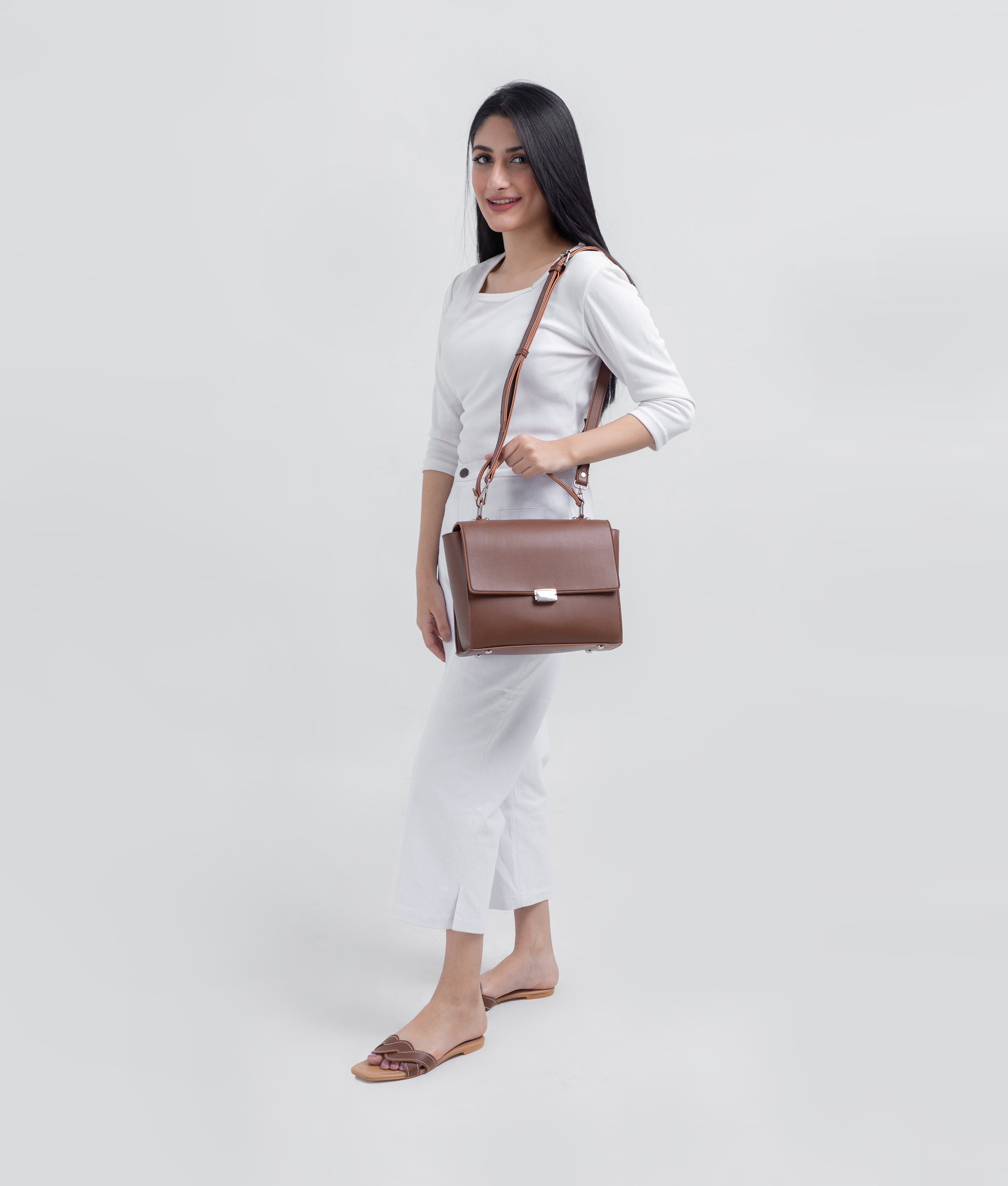 Z.B - Brown mini messenger bag