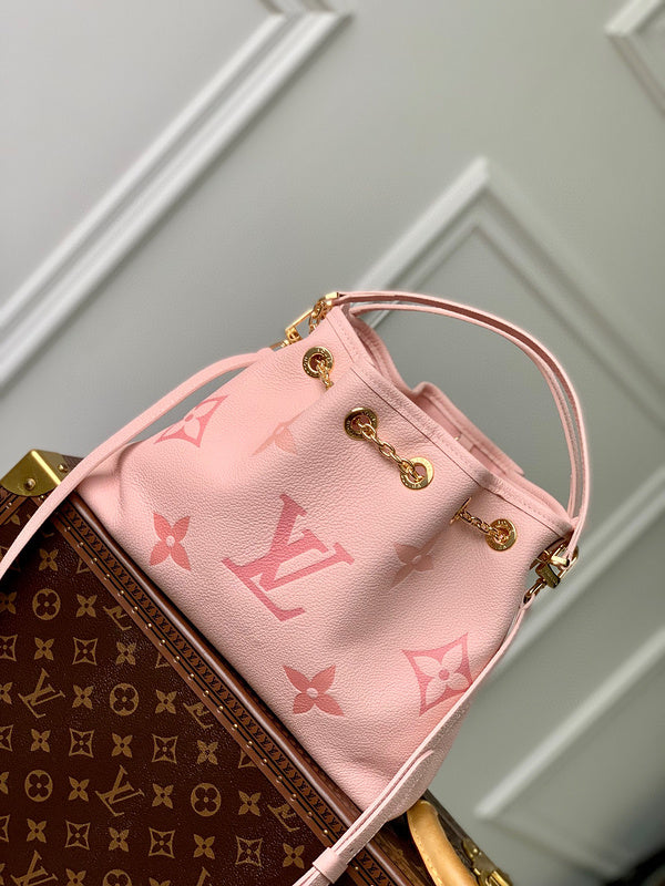 MC-LV-Bags-3719