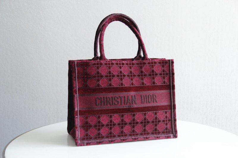 MC-Christian Dior-3409