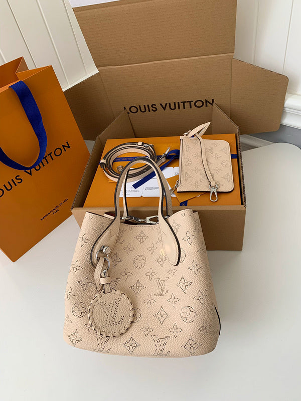 MC-LV-Bags-3735