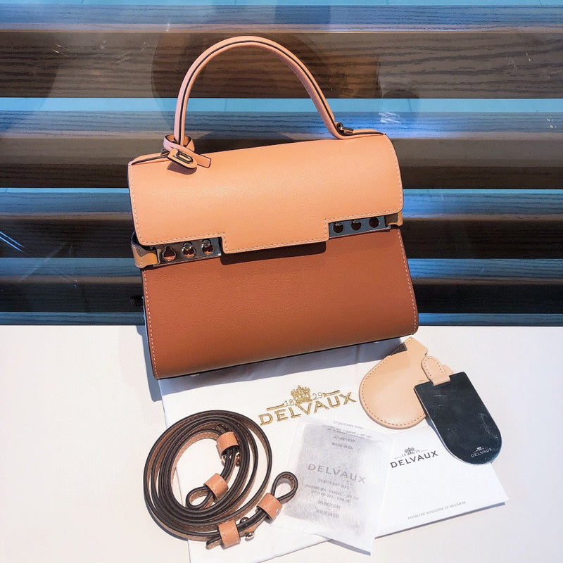 MC-Delvaux-034