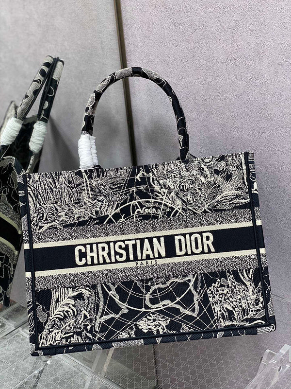 MC-Christian Dior-3422
