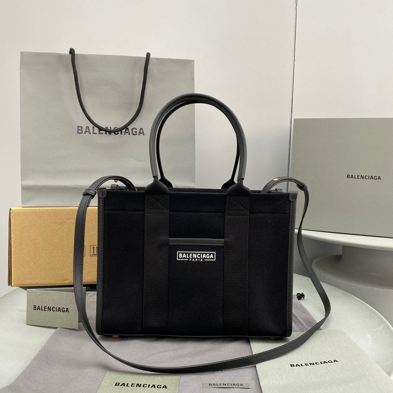 MC-Balenciaga-1476