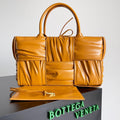 MC-Bottega Veneta-1923