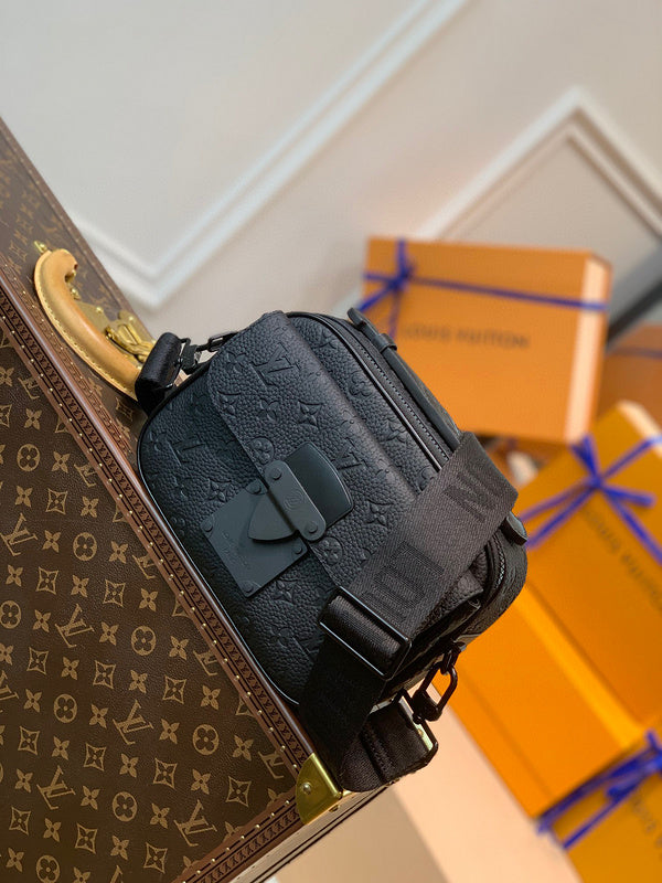 MC-LV-Bags-3760