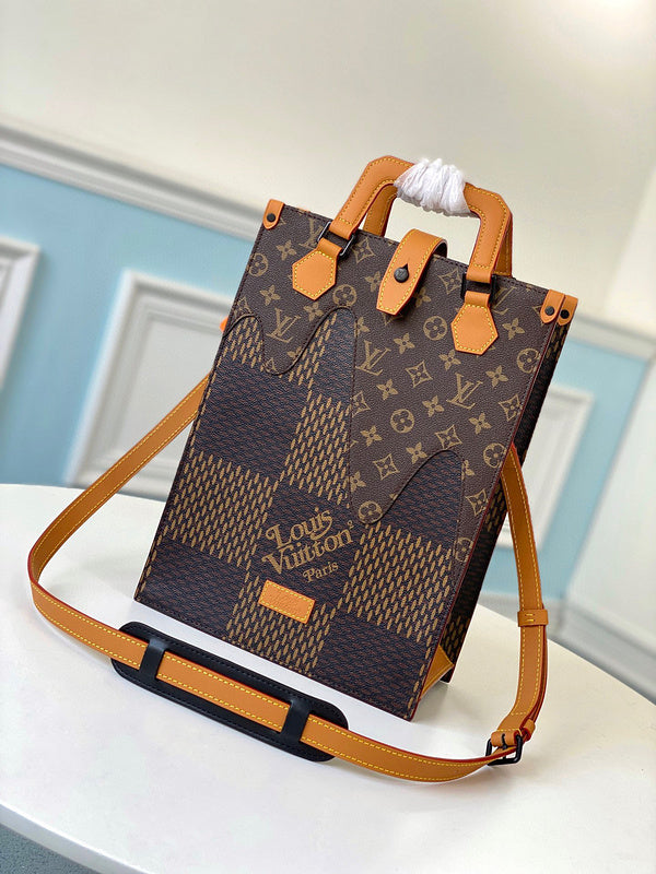 MC-LV-Bags-3792
