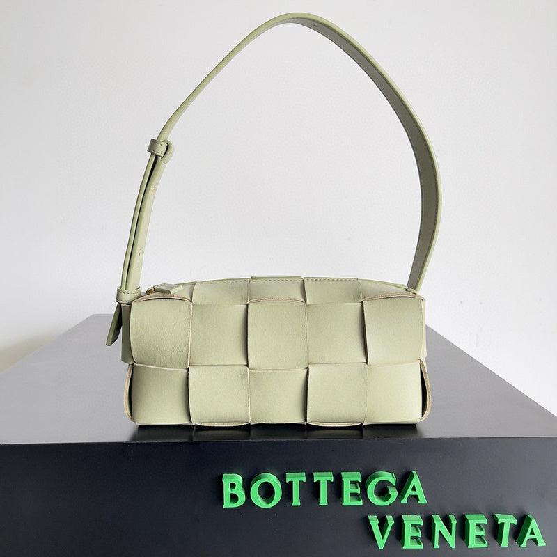 MC-Bottega Veneta-1944