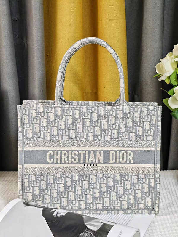 MC-Christian Dior-3465