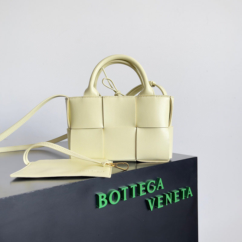 MC-Bottega Veneta-1948