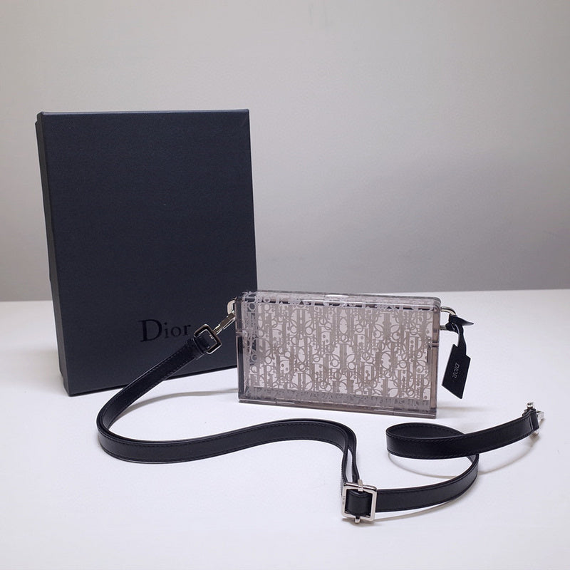 MC-Christian Dior-3512