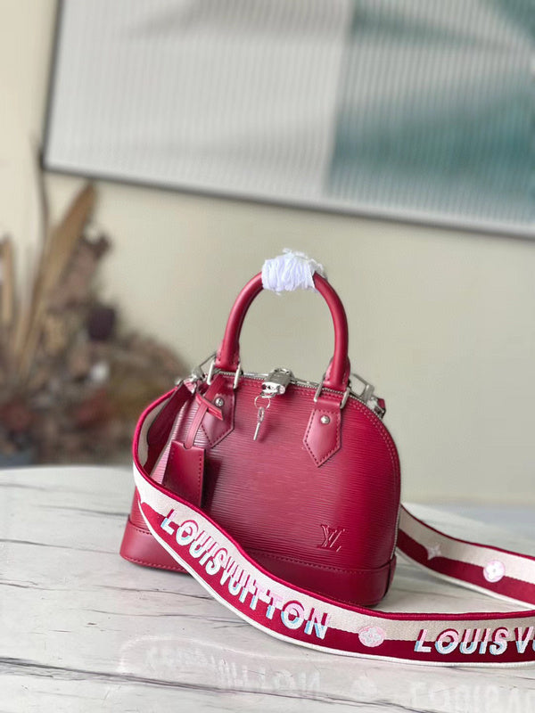 MC-LV-Bags-3864
