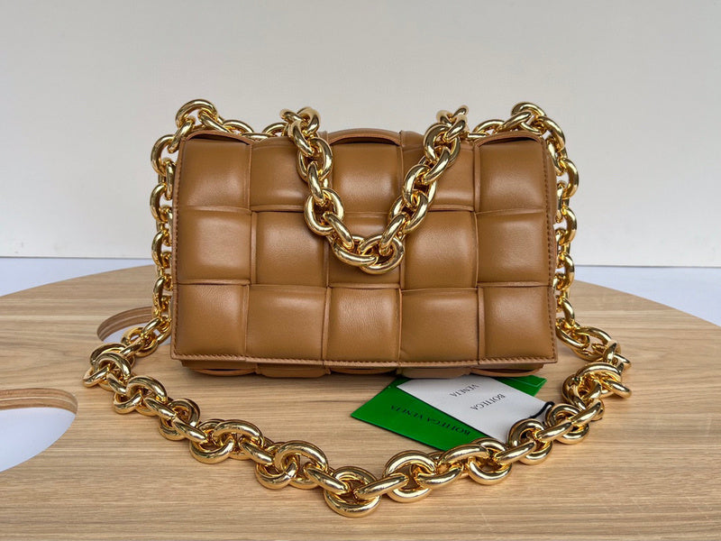 MC-Bottega Veneta-1979