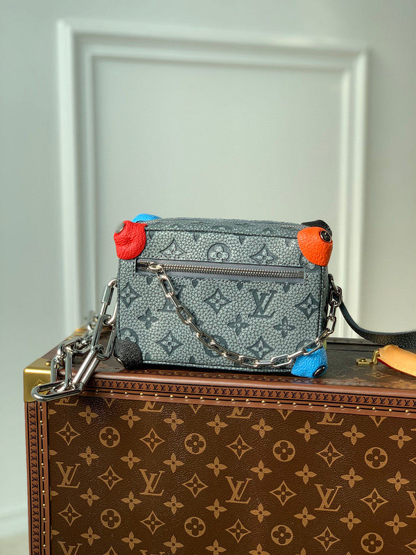 MC-LV-Bags-3866