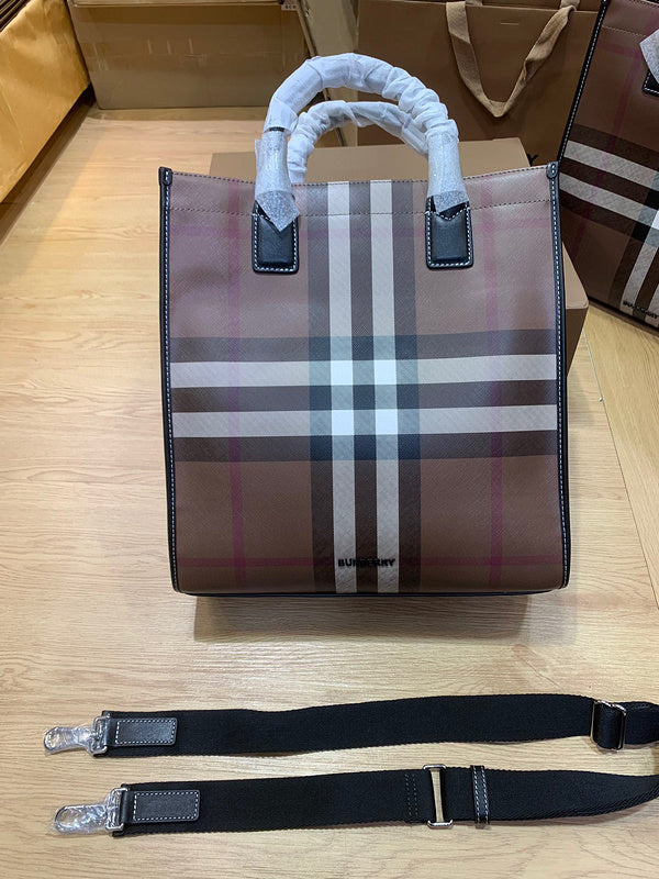 MC-Burberry-527