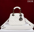 MC-Christian Dior-3523
