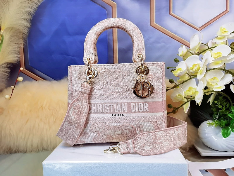 MC-Christian Dior-3525