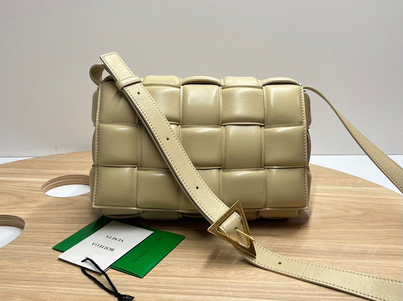 MC-Bottega Veneta-1985