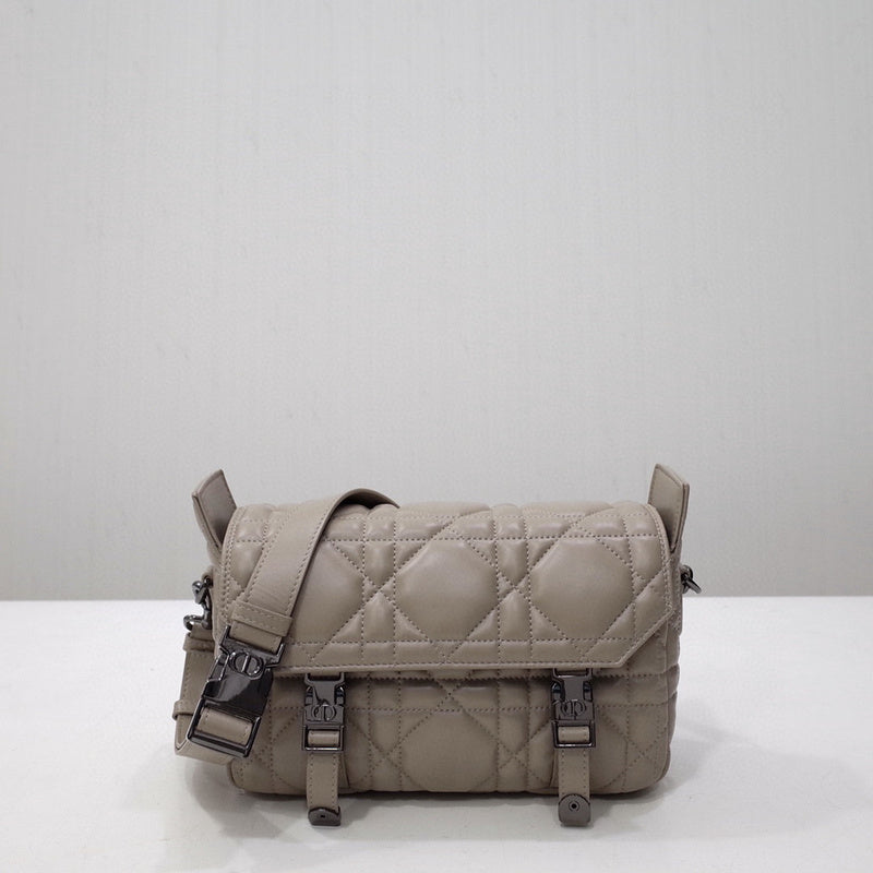 MC-Christian Dior-3534