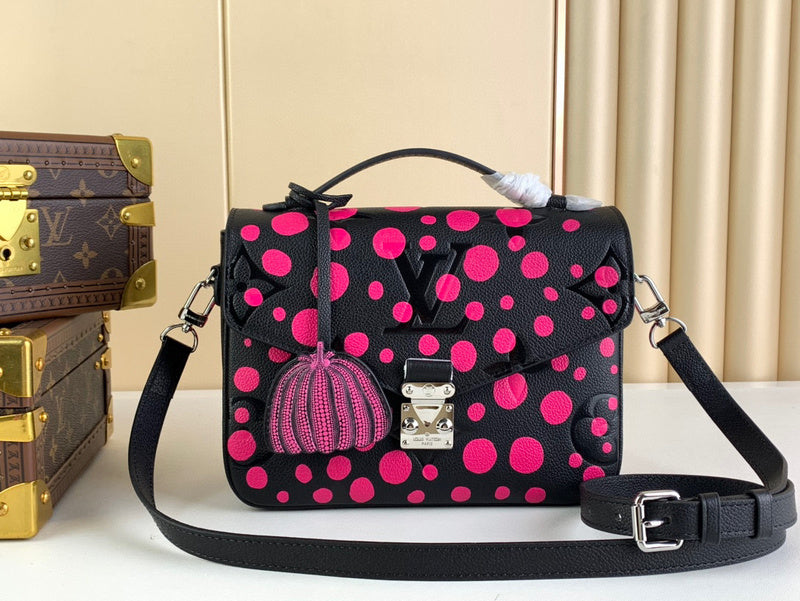 MC-LV-Bags-3885