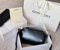 MC-GIVENCHY-515