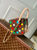 MC-LV-Bags-3890