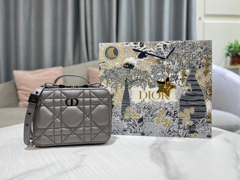 MC-Christian Dior-3561