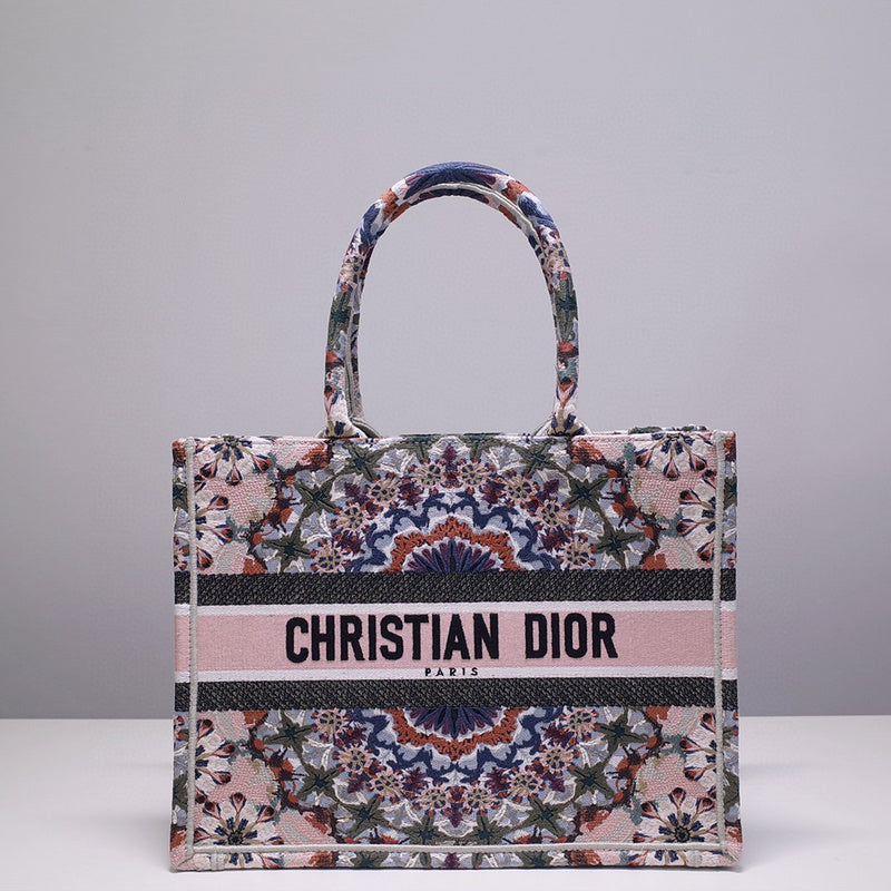 MC-Christian Dior-3565