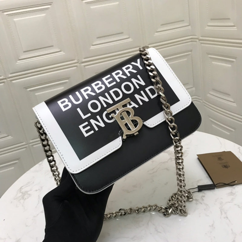 MC-Burberry-533