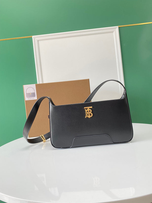 MC-Burberry-534