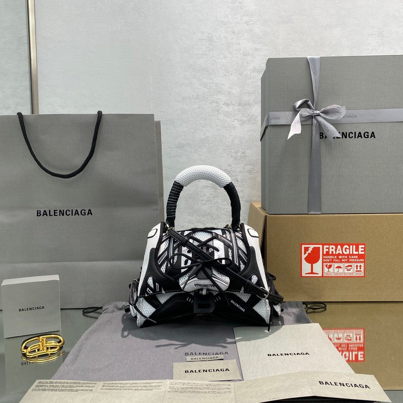 MC-Balenciaga-1550