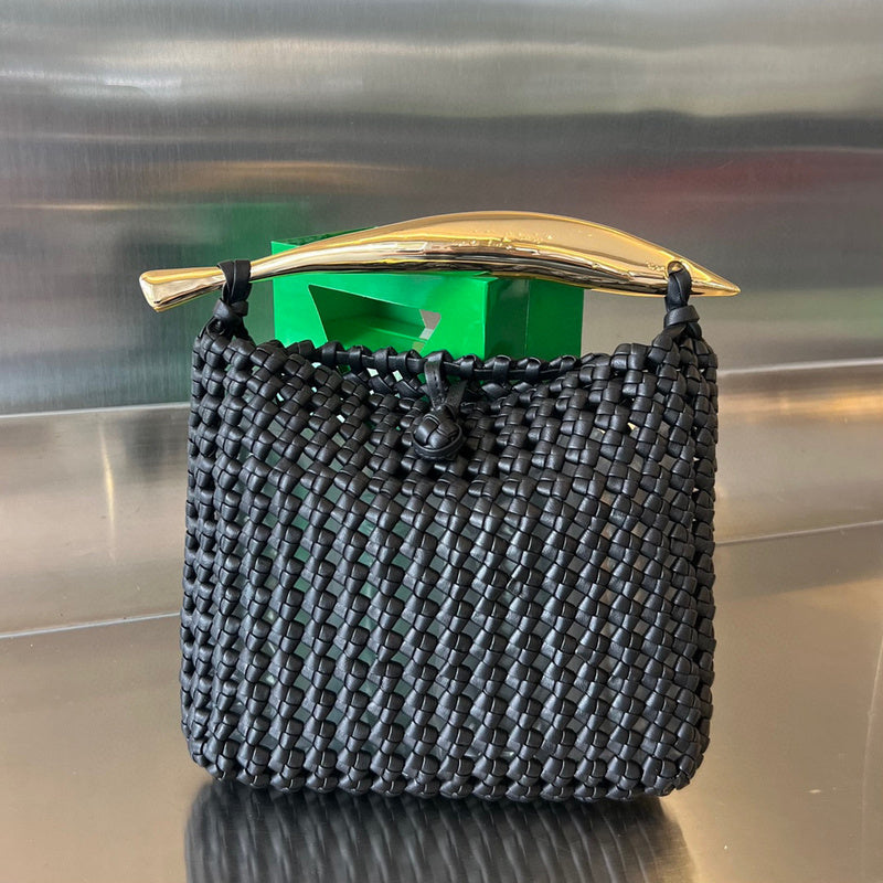 MC-Bottega Veneta-2022