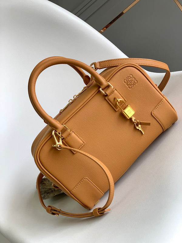 MC-Loewe-1009
