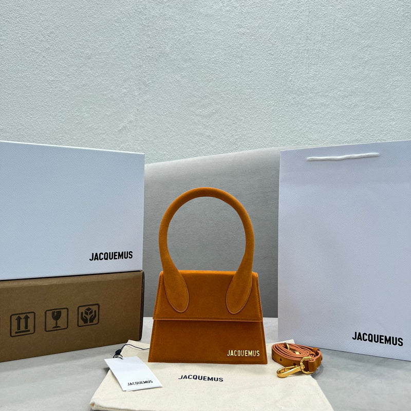 MC-JACQUEMUS-294