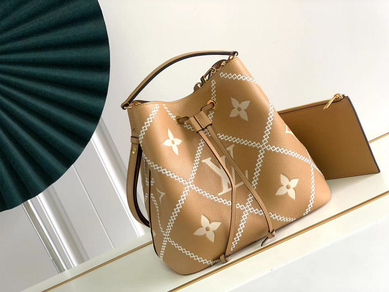 MC-LV-Bags-3945