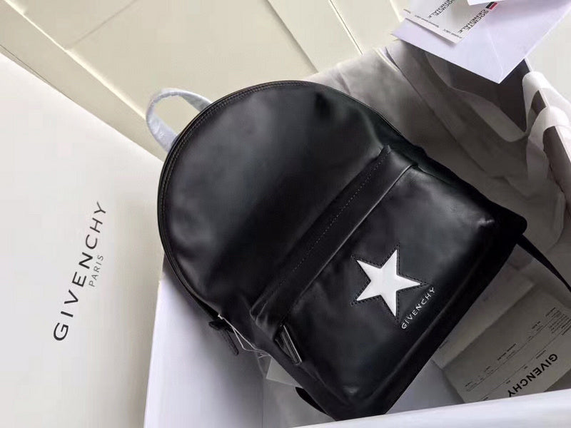 MC-GIVENCHY-524