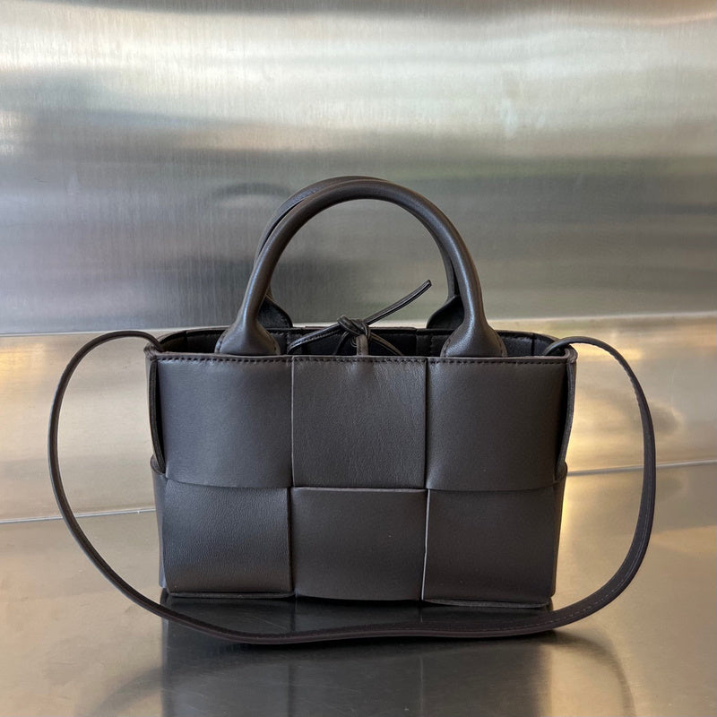 MC-Bottega Veneta-2050