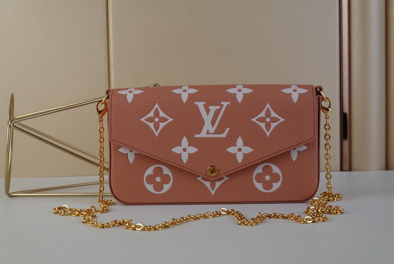 MC-LV-Bags-3992