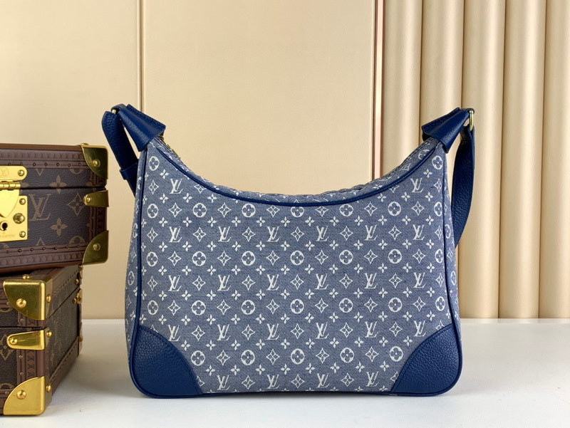 MC-LV-Bags-3995