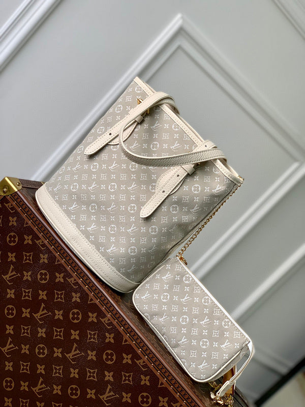 MC-LV-Bags-3997