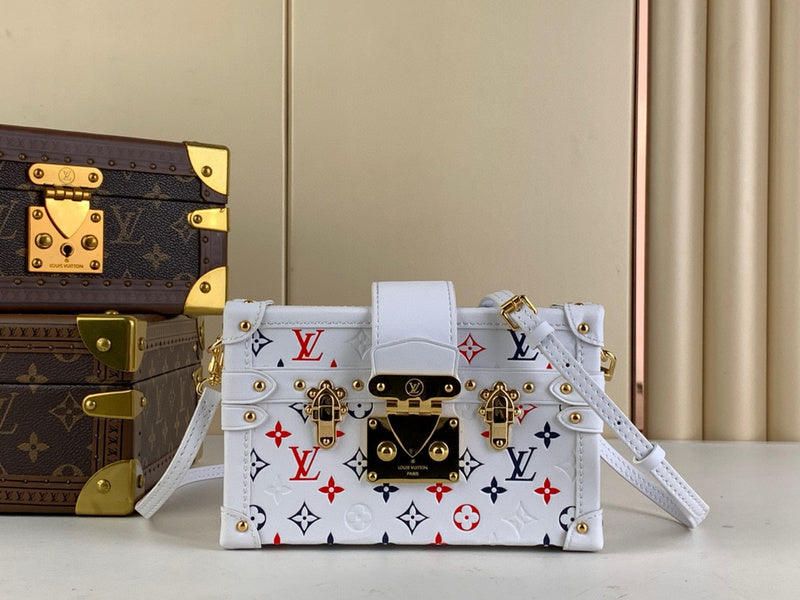 MC-LV-Bags-4010