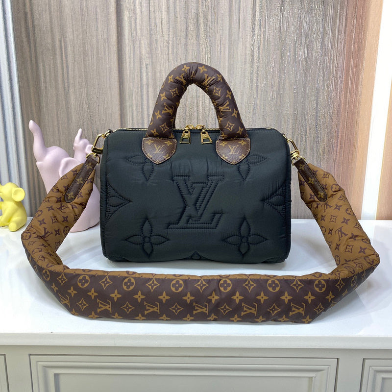MC-LV-Bags-4017
