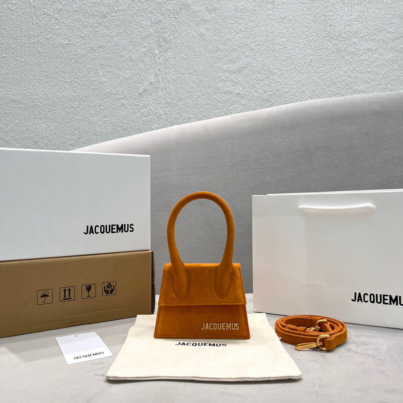 MC-JACQUEMUS-300