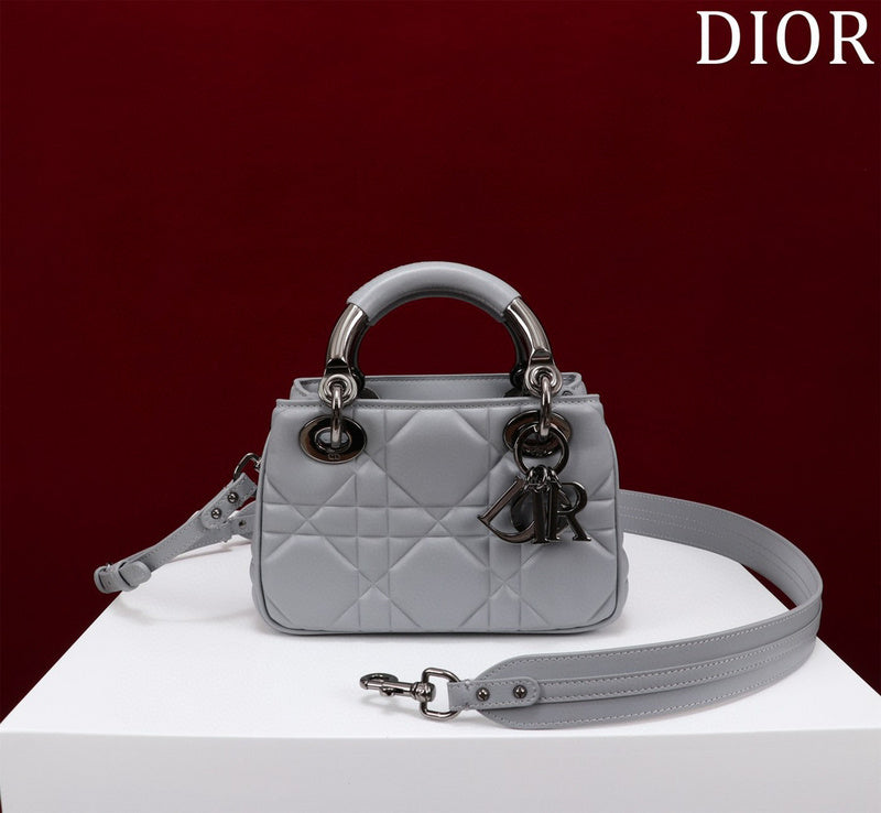MC-Christian Dior-3666