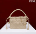 MC-Christian Dior-3670