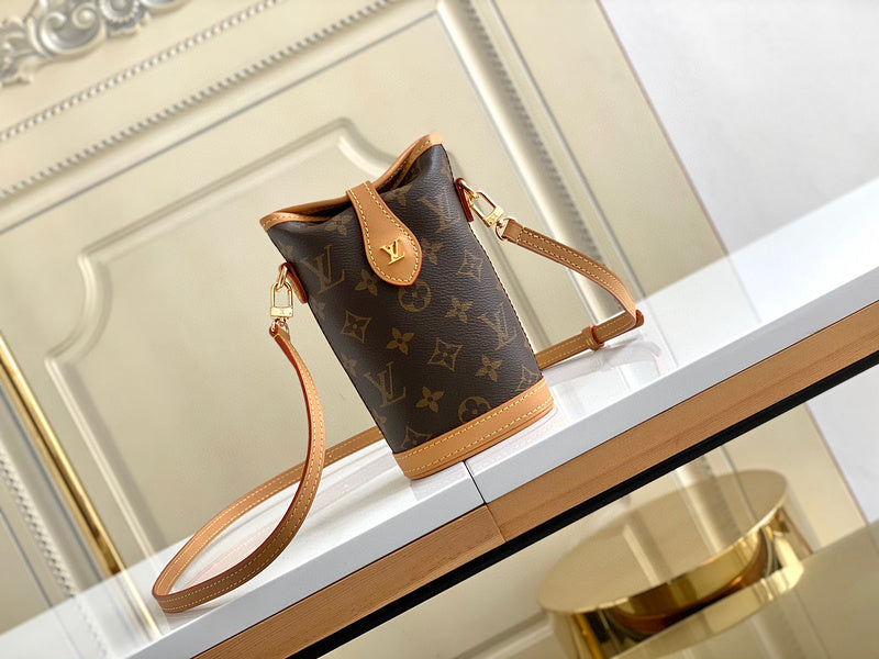 MC-LV-Bags-4033