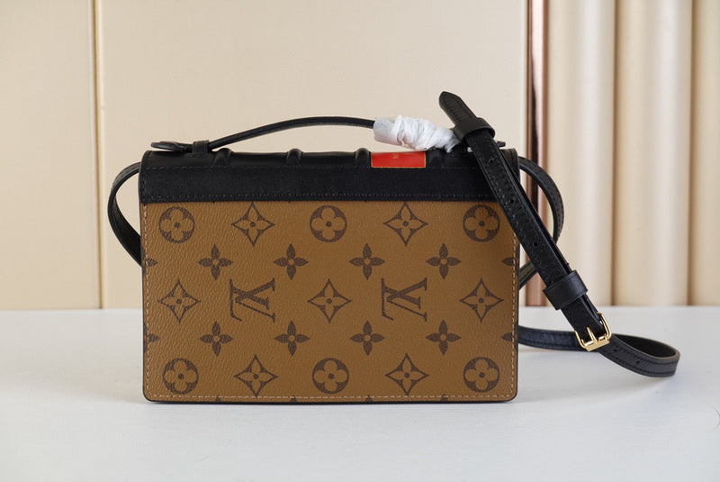 MC-LV-Bags-4047