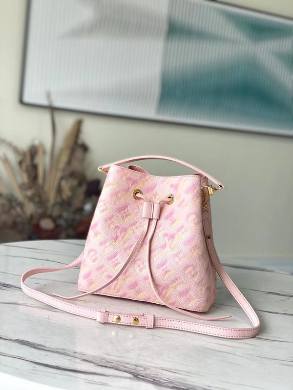 MC-LV-Bags-4053
