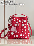 MC-LV-Bags-4059
