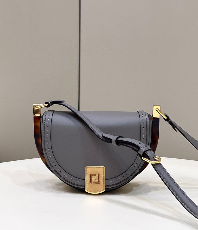MC-FENDI-3923